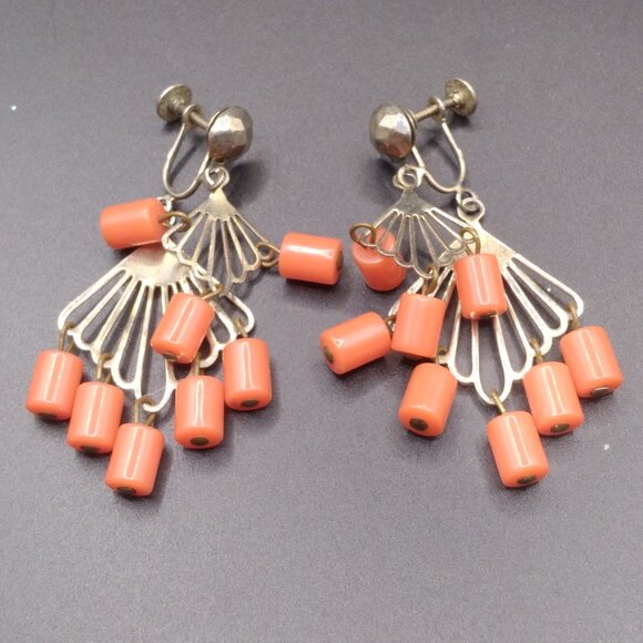 Vintage gold tone layered Fan earrings with orange plastic beads - Picture 1 of 3